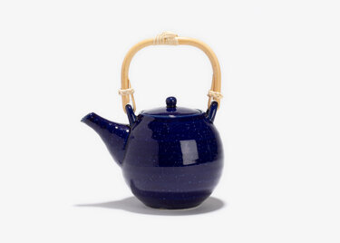 AOI - THEIERE PORCELAINE BLEU DE FOUR AVEC ANSE BAMBOU + FILTRE