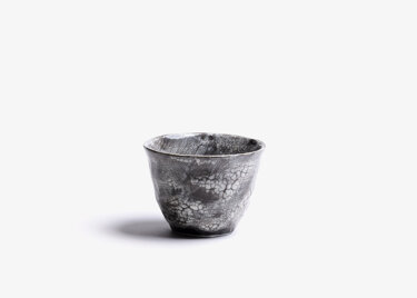 RIVAGE - hand brushed crackle porcelain grey tea bowl